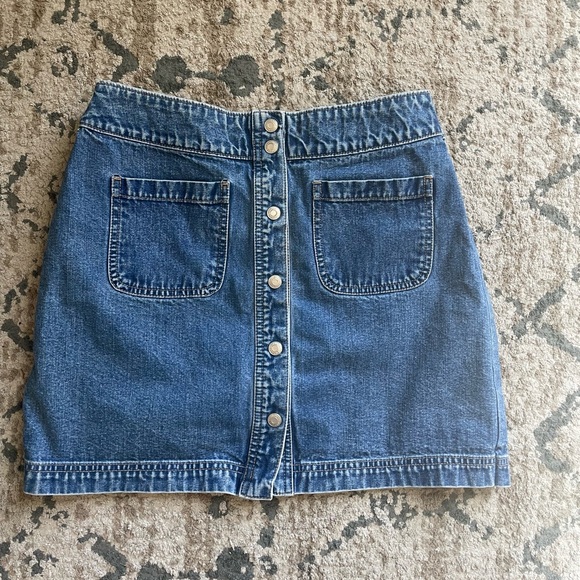 Y2K Denim Button Skirt by Gap 2004 Size 12 Jean Fashion Summer Girly Cowgirl - Picture 3 of 4